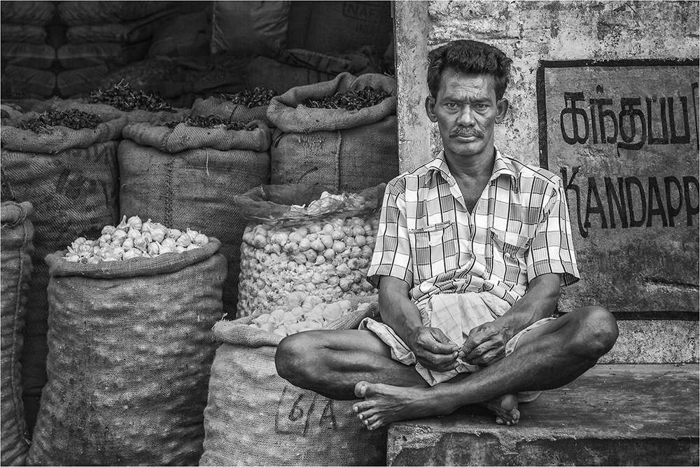 The Garlic Merchant, Georgetown, Chennai by Paul Reynolds