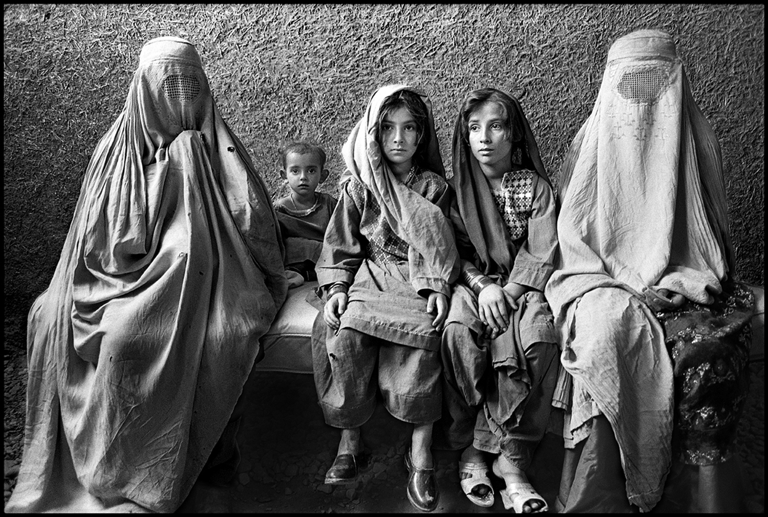 ©Marissa Roth / Afghan Refugee Women and Children, Thal, Pakistan, 1988 