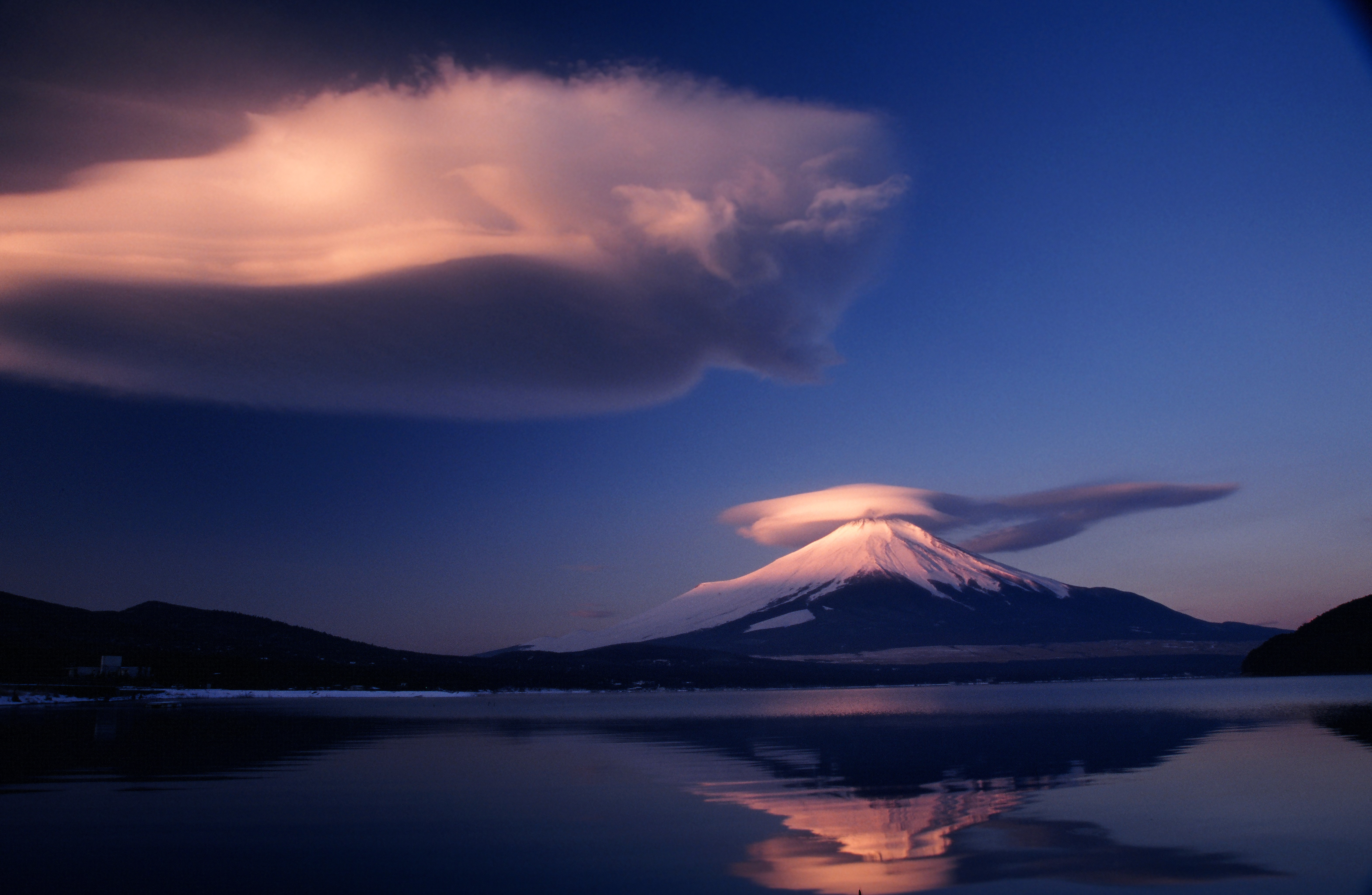 Mt.Fuji(Rotor Cloud).Tif