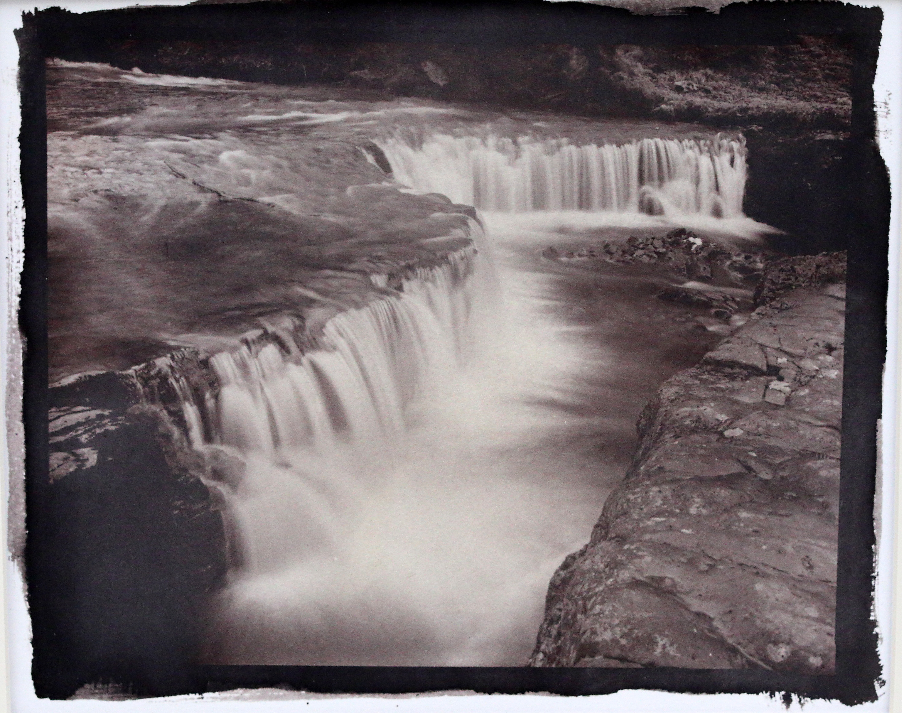 Sgwd Beddol (Horseshoe Falls) By Roger Harrison