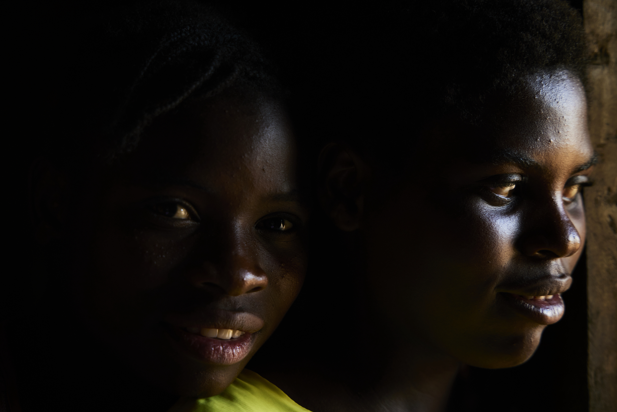Eliza Tobias, 20, (L) And Her Sister In Law, Alefa Banda, 22, In Their Home In Changanilo Village, Ntchisi District, Malawi. May 2022 Laura El Tantawy Wateraid