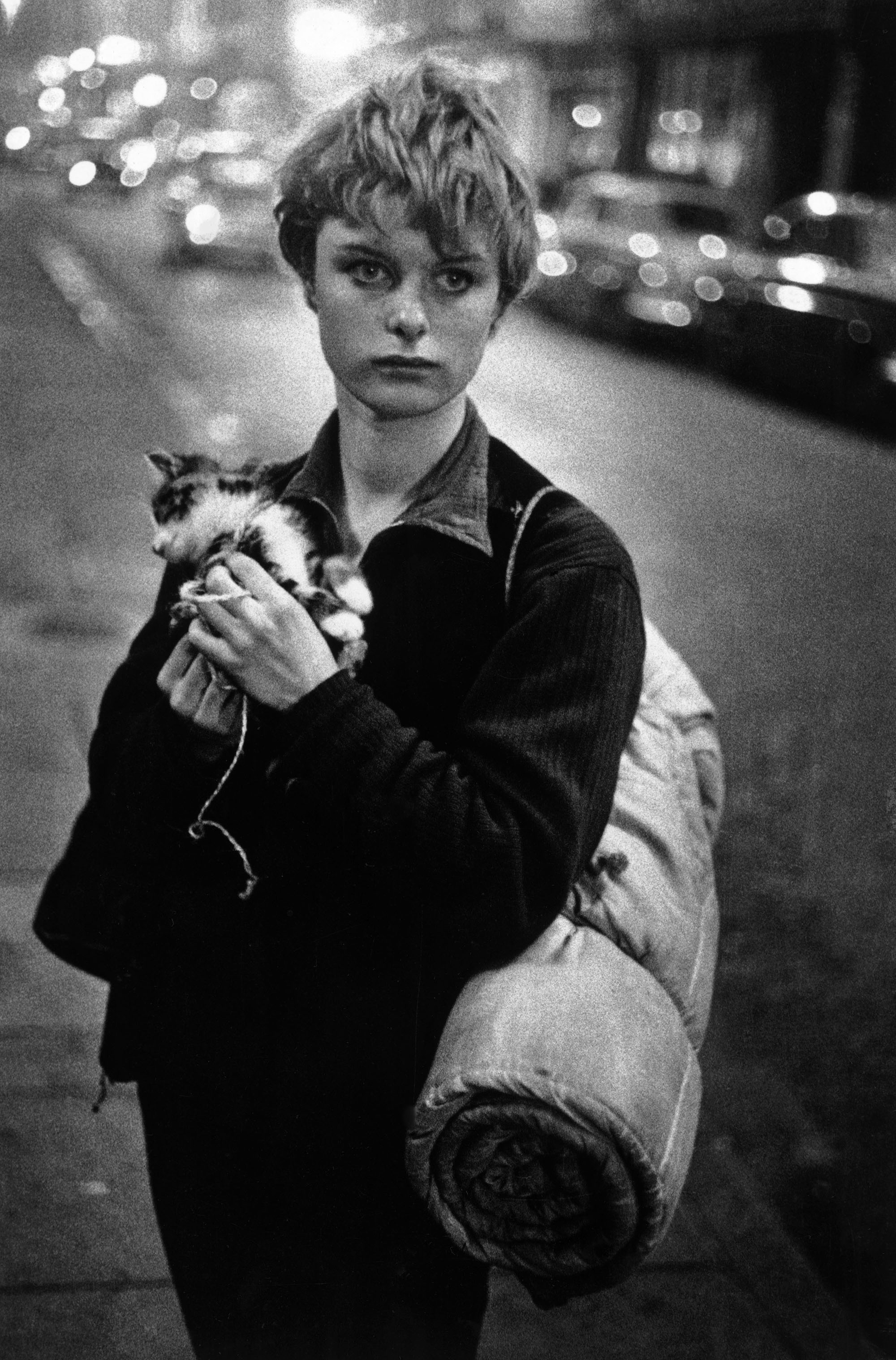 ‘Girl Holding Kitten, London, UK, 1960’, By Bruce Davidson Honfrps : Magnum Photos