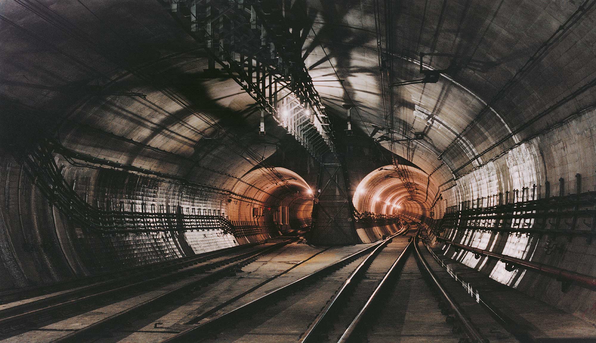 HK Mass Transit Railway, Crossover Tunnel