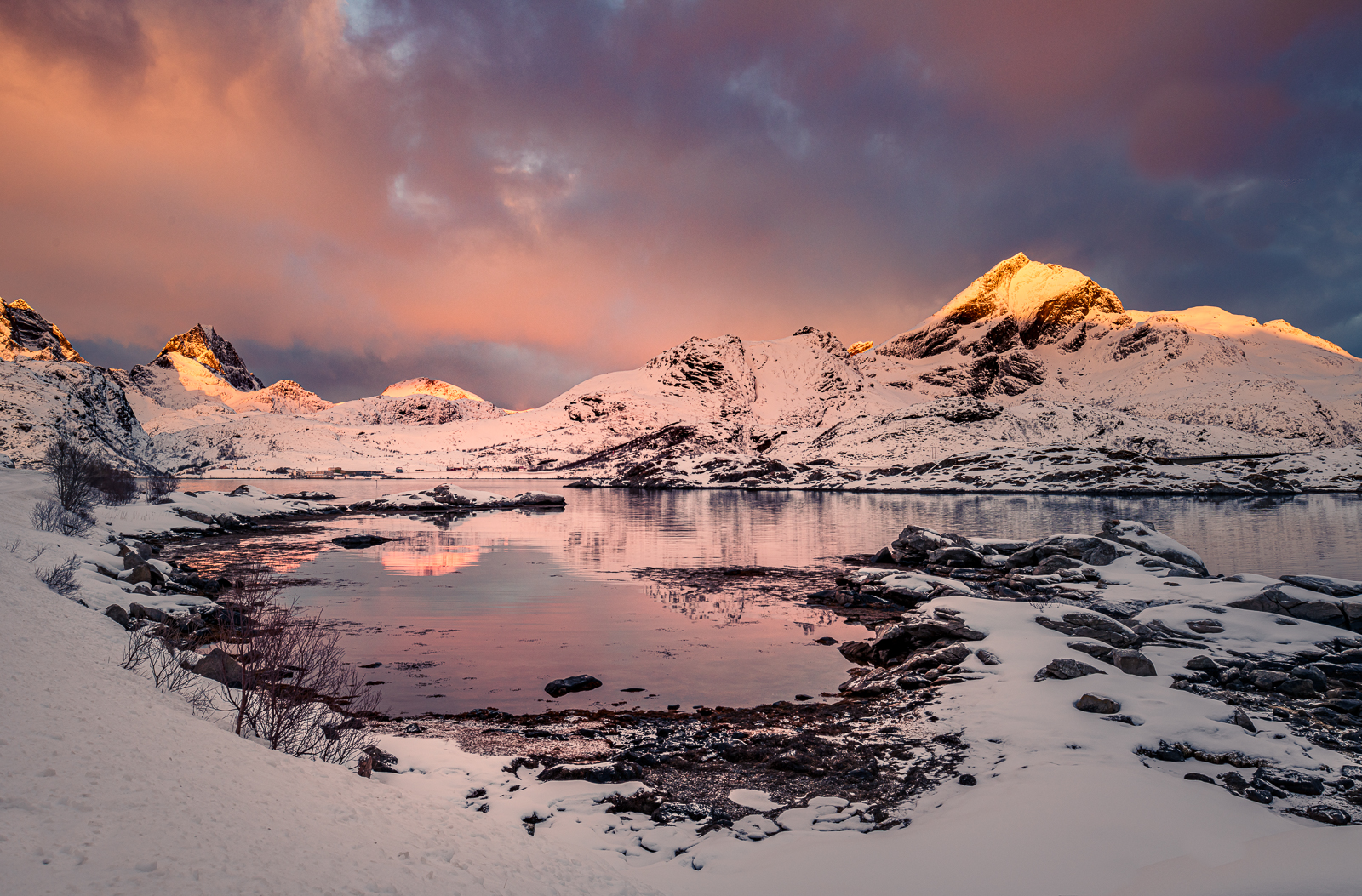 14 - Lofoten sunrise by Andy Kirby LRPS